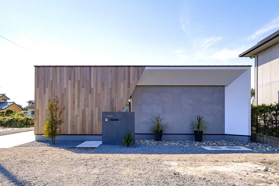 株式会社リブハウジング