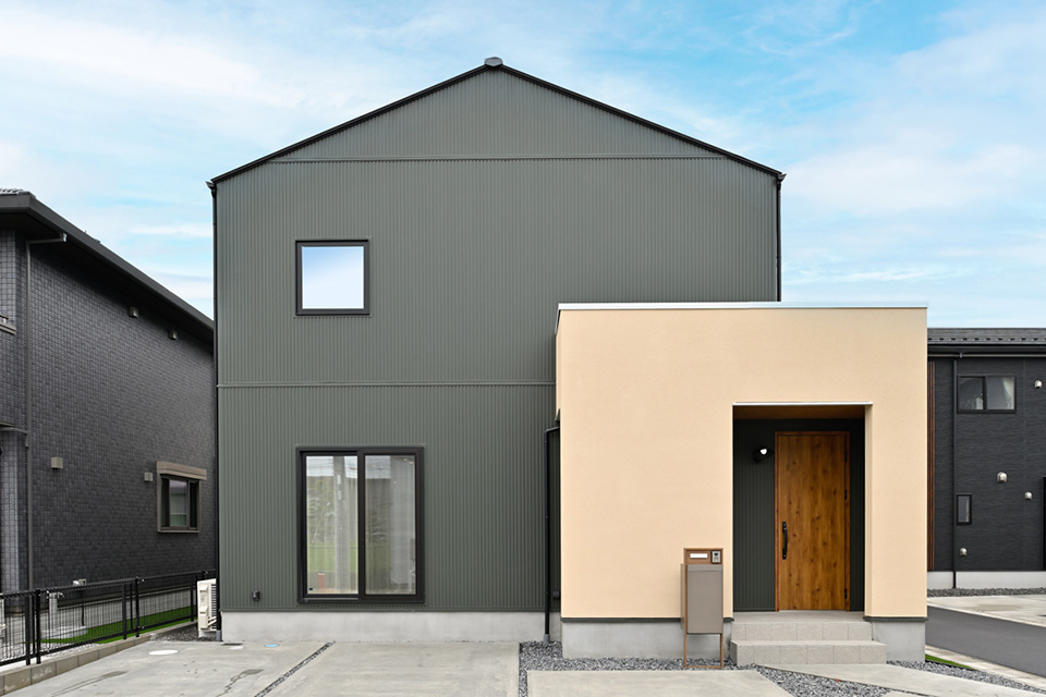 AXiEHOME（アクシエホーム）／株式会社アイホーム